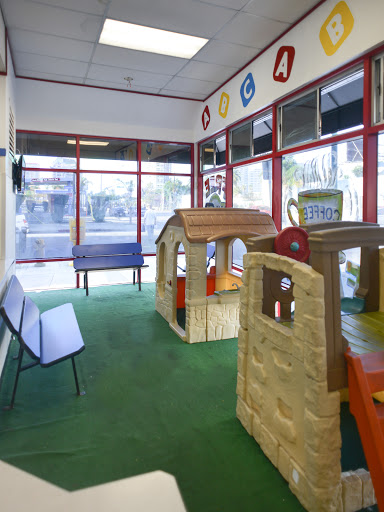 Laundromat «Super Suds Laundromat & Wash and Fold», reviews and photos, 250 Alamitos Ave, Long Beach, CA 90802, USA