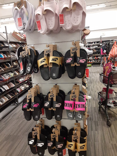 Department Store «Nordstrom Rack Chapel Hills East», reviews and photos, 7645 Academy Blvd N, Colorado Springs, CO 80920, USA