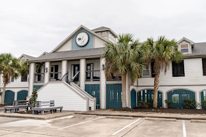 Harborwalk Lodge on the Bay image