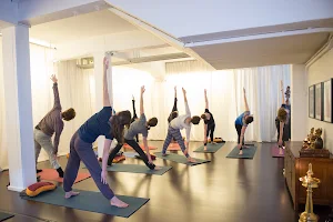 Samatvam-Yogaschule Zürich image
