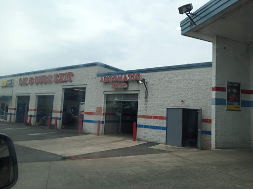 Car Wash «Quik Quality Car Wash & Lube», reviews and photos, 3620 Walnut St, Harrisburg, PA 17109, USA