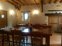 Atmosphère du Restaurant Ferme auberge de la colline gourmande à La Douze - n°17