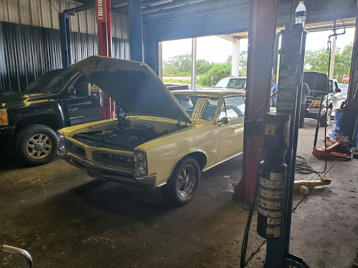 Tire Shop «Yarbrough Tire & Service», reviews and photos, 2306 S Highlands Ave, Sebring, FL 33870, USA