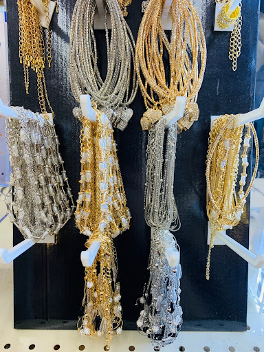 Beauty Supply Store «US Hair & Beauty Supplies», reviews and photos, 3365 Cleveland Ave, Columbus, OH 43224, USA