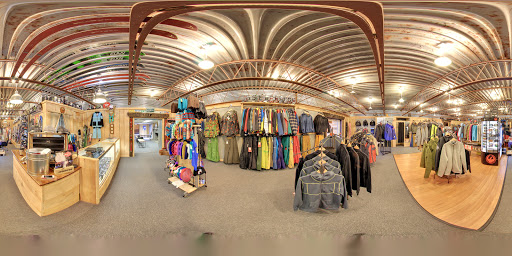 Snowboard Shop «Peak Ski & Snowboard Center», reviews and photos, 640 Center Rd, Pittsburgh, PA 15239, USA