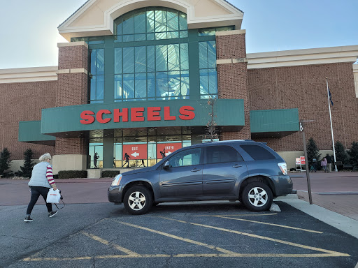 Sporting Goods Store «SCHEELS», reviews and photos, 6503 W 135th St, Overland Park, KS 66223, USA