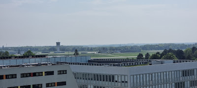 Base aérienne 107 à Vélizy-Villacoublay