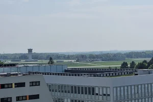 Velizy Airport image