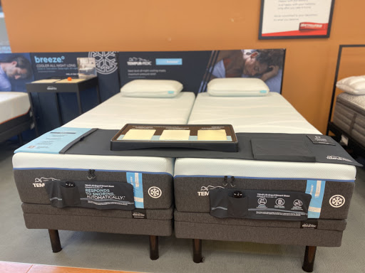 Mattress Store «Mattress Firm McIntosh», reviews and photos, 2705 GA-54, Peachtree City, GA 30269, USA