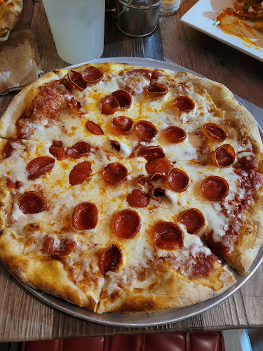 #11 best pizza place in Redding - Charlew's Tap House | Pizza Pasta & Grill