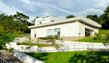 Biblioteca Pública Bicentenario Antonia Santos