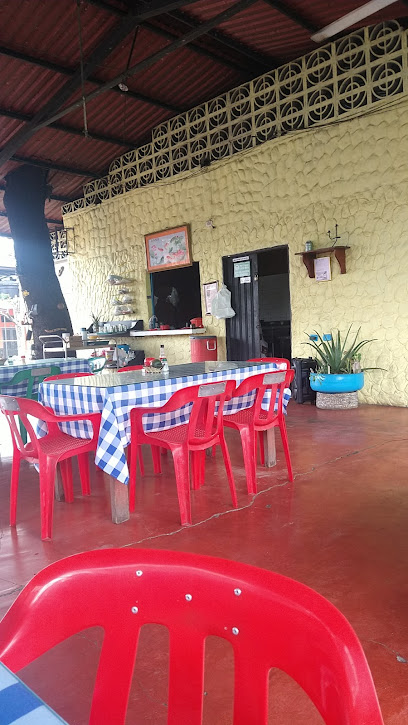 Restaurante El tío - 45 #8-23, Puerto Salgar, Cundinamarca, Colombia