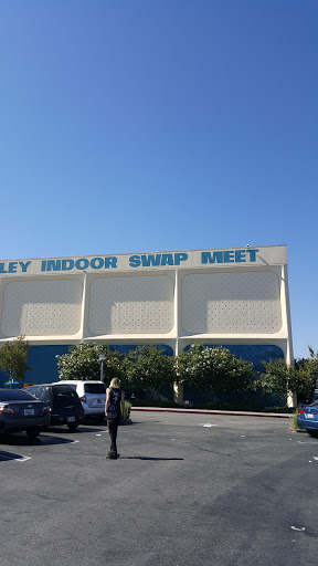 Valley Indoor Swap Meet - Panorama City