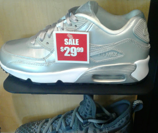 Shoe Store «Footaction», reviews and photos, 1401 S Buckner Blvd #100, Dallas, TX 75217, USA