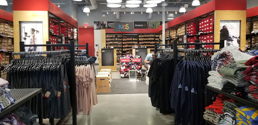 Sportswear Store «Reebok», reviews and photos, 8555 San Ysidro Ave F150, Gilroy, CA 95020, USA