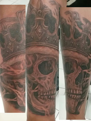 Explore snake tattoo ideas, creative tattoo ideas in Walla Walla, available at Tatmandu