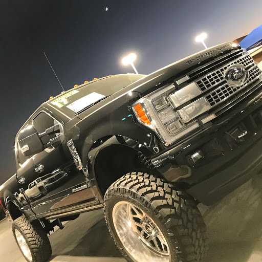 Truck Dealer «Truckmasters Truck & Car Sales», reviews and photos, 3152 E Bell Rd, Phoenix, AZ 85032, USA