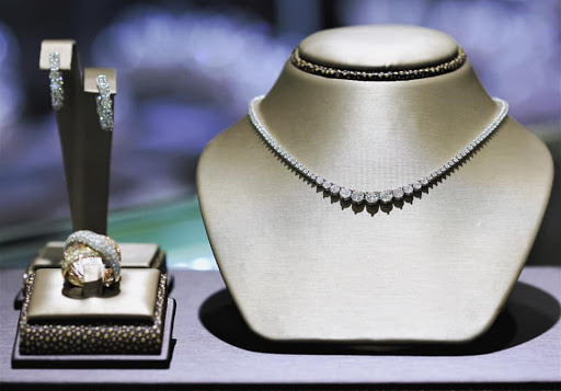 Jewelry Store «Benchmark Jewelers - Town East Mall», reviews and photos, 1162 Town East Mall, Mesquite, TX 75150, USA