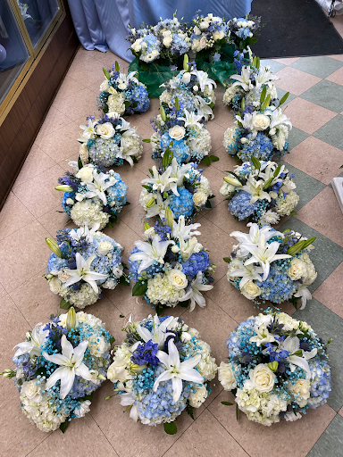 Florist «Morton Grove Florist», reviews and photos, 5741 Dempster St, Morton Grove, IL 60053, USA