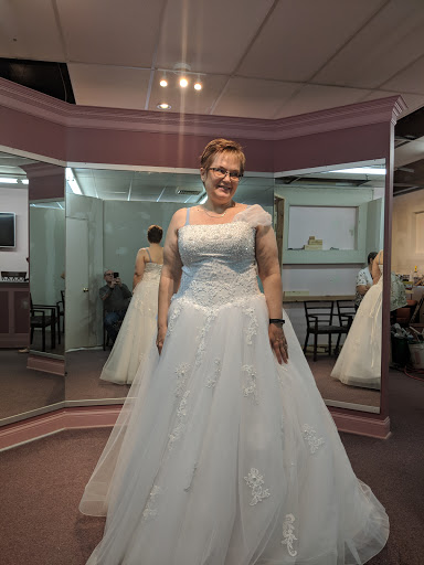 Bridal Shop «Candlelite Bridal», reviews and photos, 5284 Detroit Ave, Elyria, OH 44035, USA