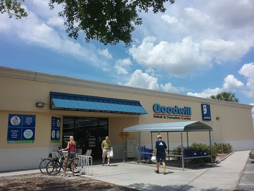 Goodwill Retail & Donation Center, 1919 N Tamiami Trail, North Fort Myers, FL 33903, Donations Center