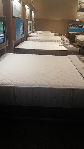 Appliance Store «P.C. Richard & Son», reviews and photos, 713 Hillside Avenue, New Hyde Park, NY 11040, USA