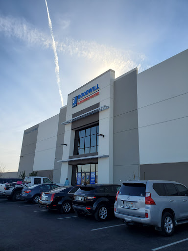 Thrift Store «Goodwill Clearance Center and Donation Site», reviews and photos