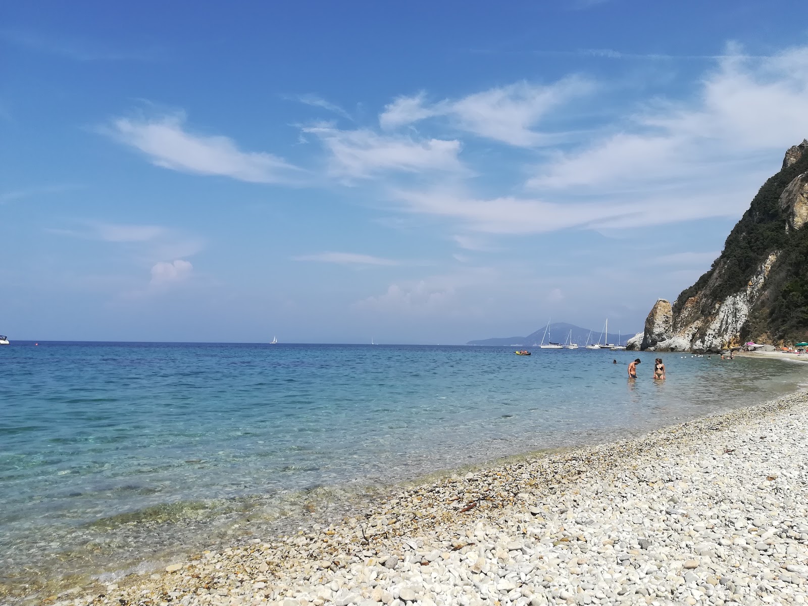 Foto van Spiaggia di Seccione met kleine baai