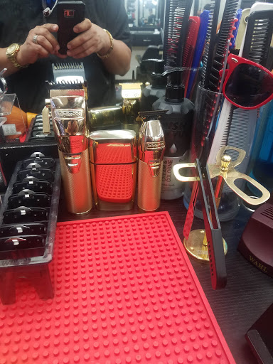 Barber Shop «All Star Barber Shop», reviews and photos, 11229 E Colonial Dr, Orlando, FL 32817, USA