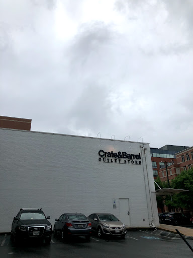 Furniture Store «Crate and Barrel Outlet», reviews and photos, 1700 Prince St, Alexandria, VA 22314, USA