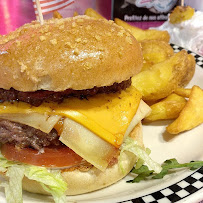 Hamburger du Restaurant américain Tommy's Diner à Labège - n°3