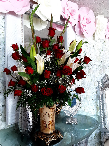 Florist «Floreria La Orquidea», reviews and photos, 510 S 1st St, Yakima, WA 98901, USA