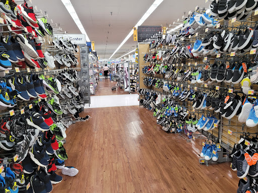 Discount Store «Walmart», reviews and photos, 1400 Hilltop Mall Rd, Richmond, CA 94806, USA