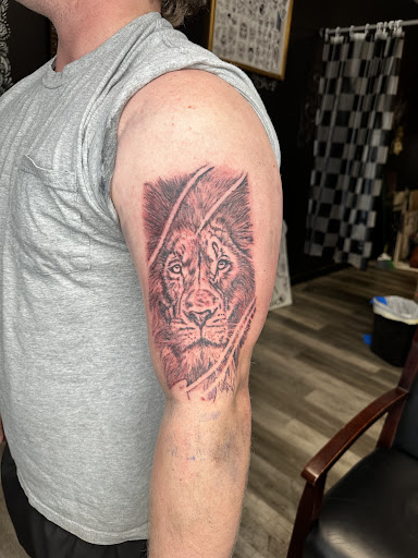 Explore shoulder tattoo ideas for guys, creative tattoo ideas in Maineville, available at Fly Tattoo Shop