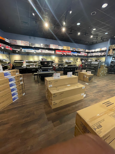 Guitar Center image
