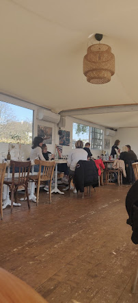 Atmosphère du Restaurant La Guinguette des Maquereaux à Nogent-sur-Marne - n°17