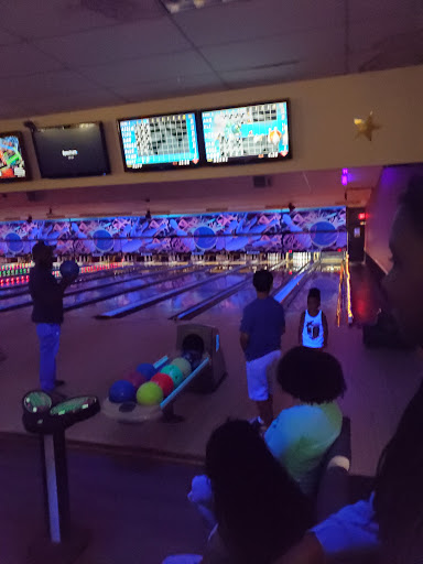 Bowling Alley «East Greenbush Bowling Center», reviews and photos, 570 Columbia Turnpike, East Greenbush, NY 12061, USA