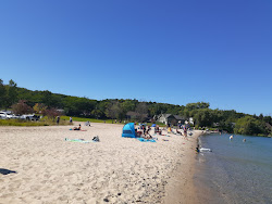 Photo de Suttons Bay Beach et le règlement