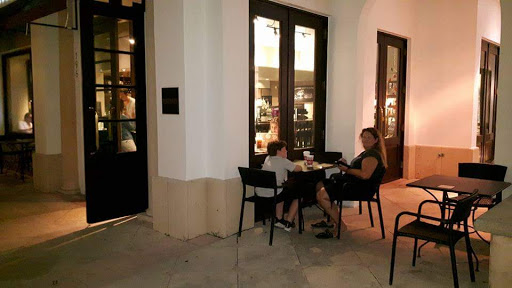 Coffee Shop «Starbucks», reviews and photos, 796 5th Ave S, Naples, FL 34102, USA