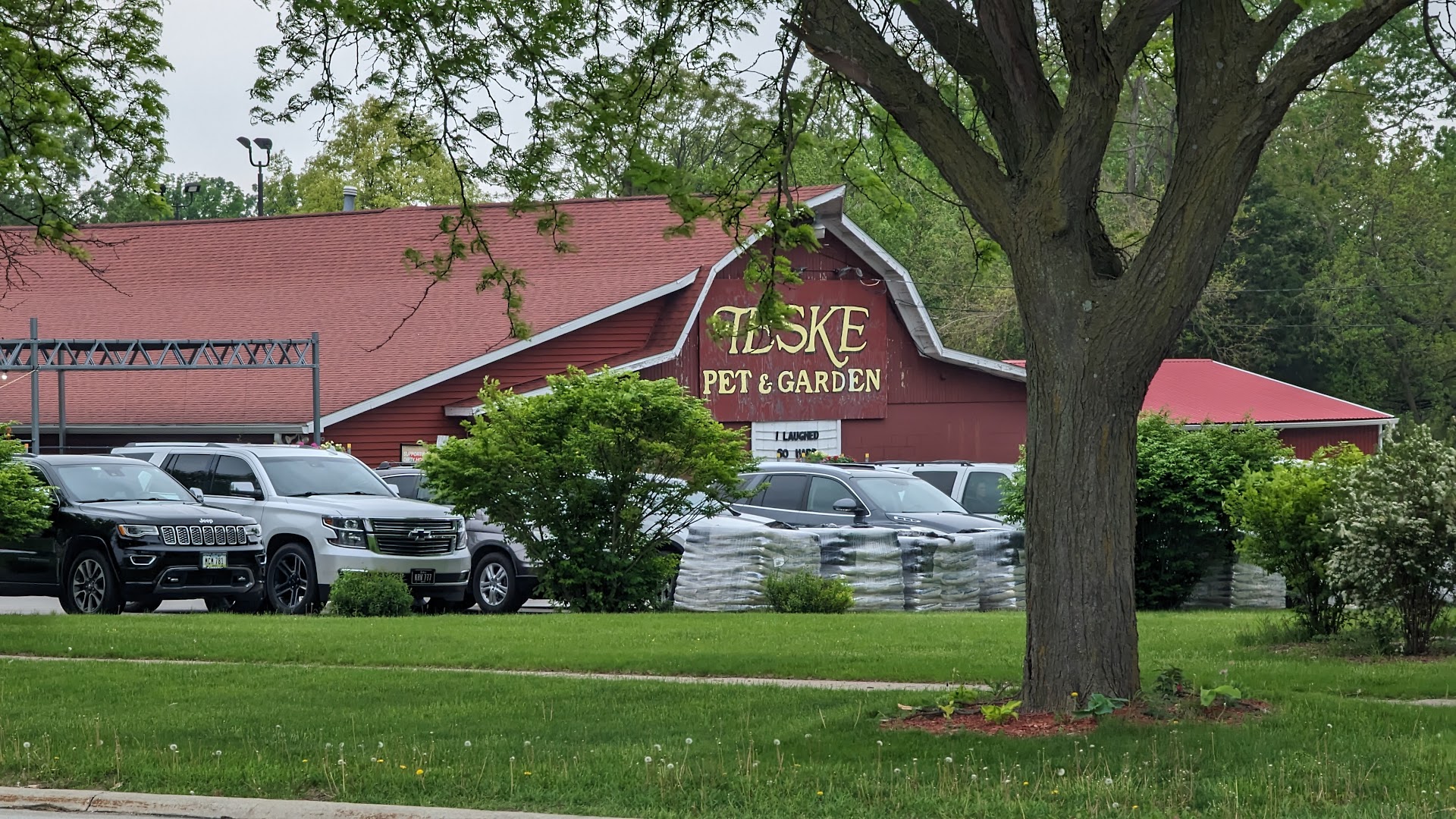 Teske Pet & Garden