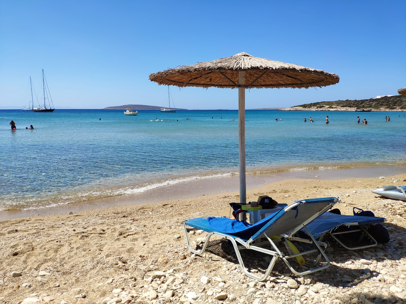 Foto von Agios Nikolaos beach mit türkisfarbenes wasser Oberfläche