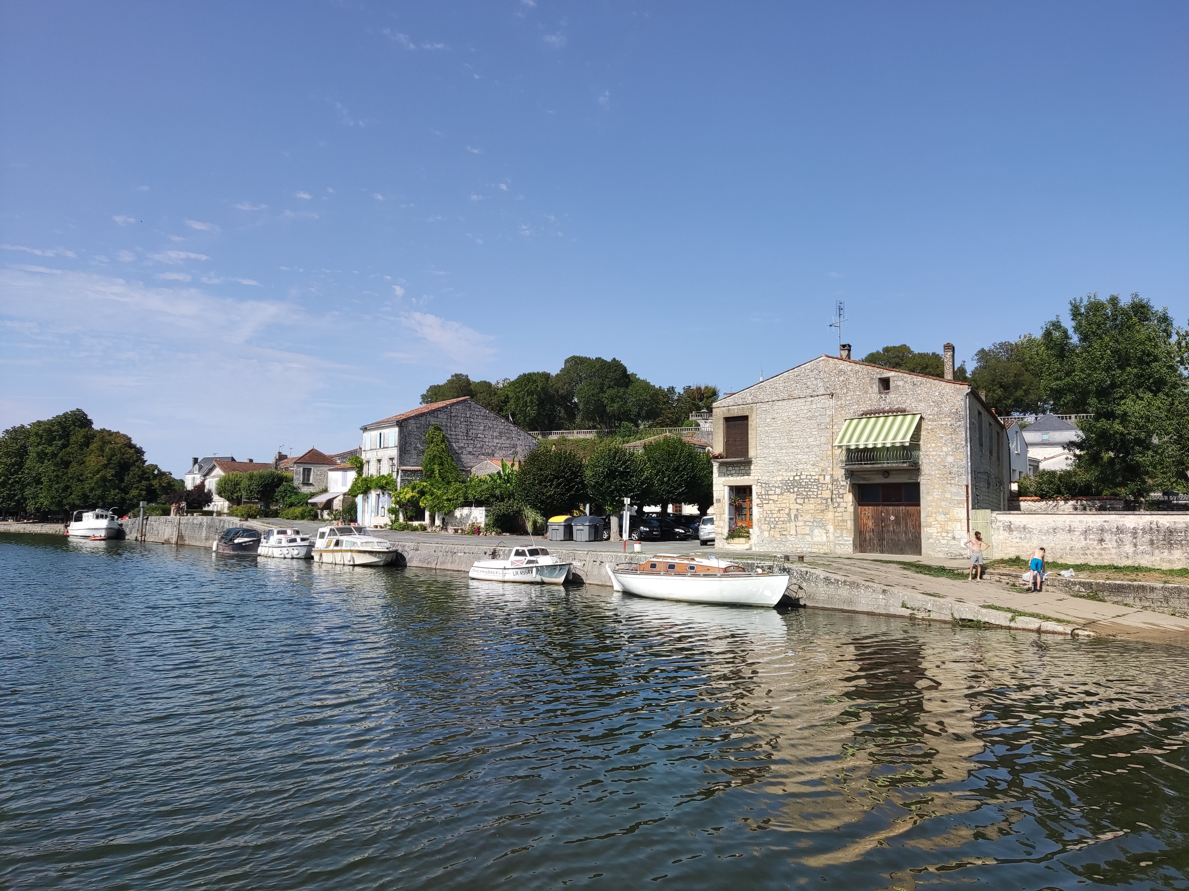 Photo n° 29 de l'avis de Resc.d fait le 16/08/2022 à 18:47