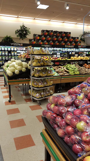 Grocery Store «Market Basket», reviews and photos, 8 Highland Common E, Hudson, MA 01749, USA