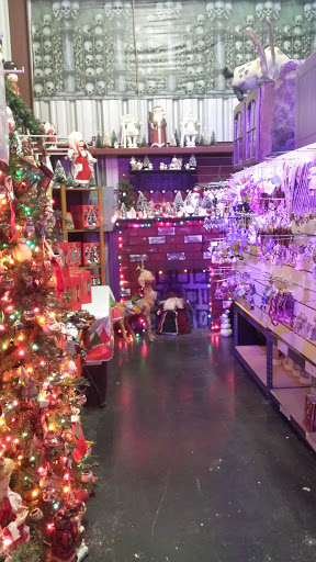 Costume Store «The Holiday Store», reviews and photos, 301 Commerce Ct d, Winter Haven, FL 33880, USA