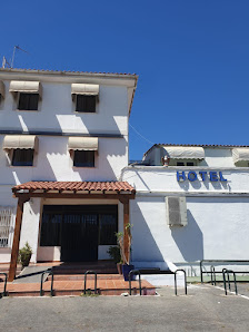 HOTEL RURAL PUERTA DE PLASENCIA Av. Martín Palomino, 26, 1, 10600 Plasencia, Cáceres, España
