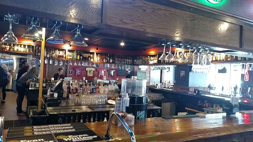 American Restaurant «The Garage Pub & Grill», reviews and photos, 308 4th St, Columbus, IN 47201, USA