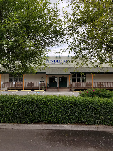 Clothing Store «Pendleton Washougal Mill Store», reviews and photos, 2 Pendleton Way, Washougal, WA 98671, USA