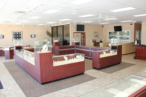 Jewelry Store «Revell Jewelers», reviews and photos, 904 Middle Rd, Bettendorf, IA 52722, USA