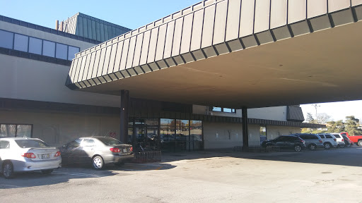 Shopping Mall «Center Mall», reviews and photos, 1941 S 42nd St, Omaha, NE 68105, USA