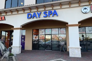 Universal Day Spa & Massage image